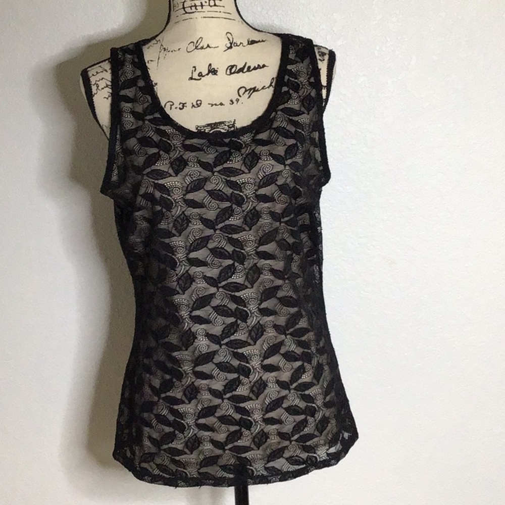 Undercover Agent lace sleeveless lined top large